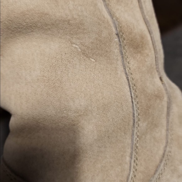 UGG boots. Size 7 - Picture 4 of 8